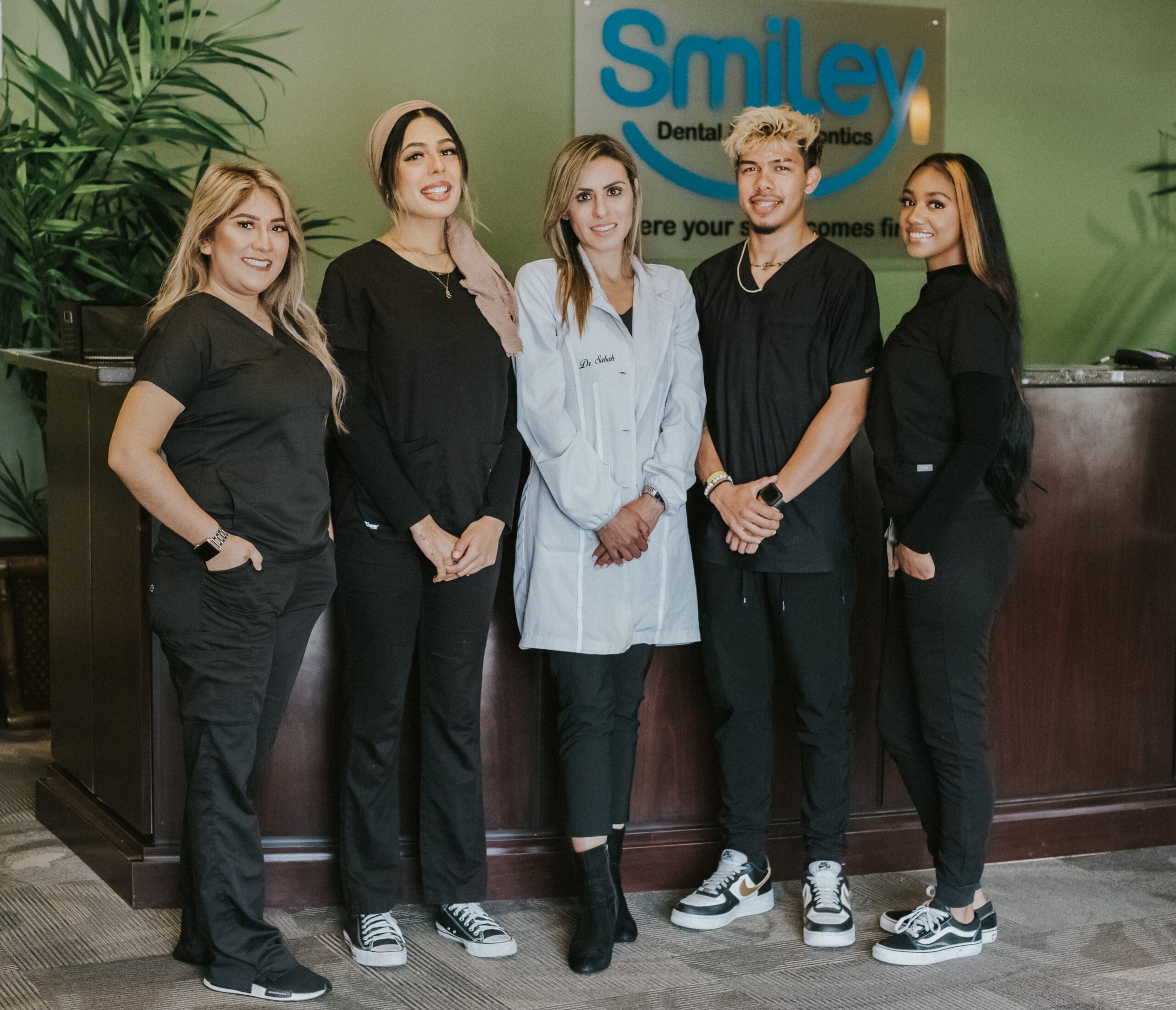 Smiley-Dental-Staff